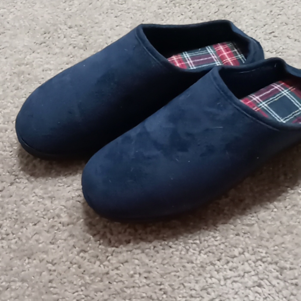 Blue mens size L slippers